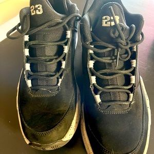 Boys size 6.5 youth Black and Grey Jordan’s